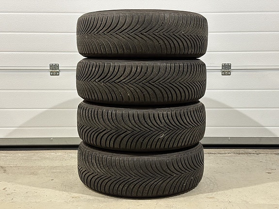 Michelin 4kpl kitkarenkaat 205/60-16