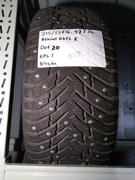Nastarenkaat 215/55R16 Nokian Hkpl8 1kpl