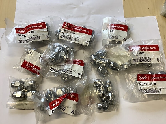5295014140 Pyörän mutteri KIA,HYNDAI,MAZDA