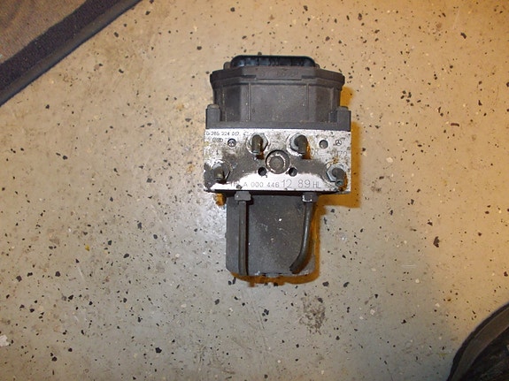 Mb vito w638 2003 abs hydraulipumppu