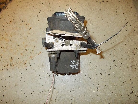 Audi a4 abs hydraulipumppu 2003