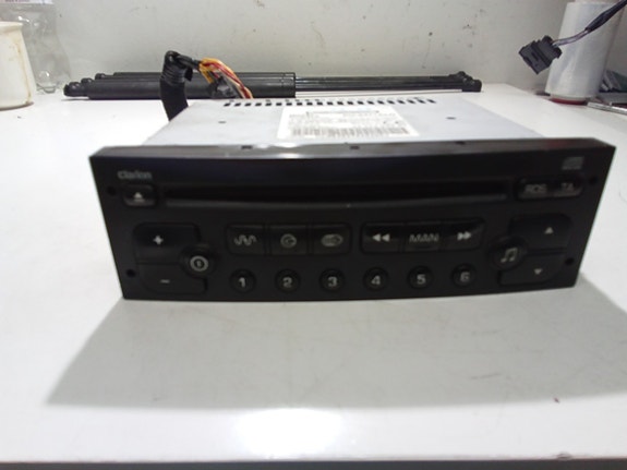 Peugeot 206 radio/cd soitin 2004
