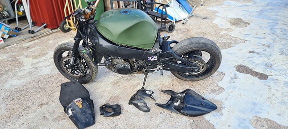 Puretaan Suzuki gsxr 750 vm 1997