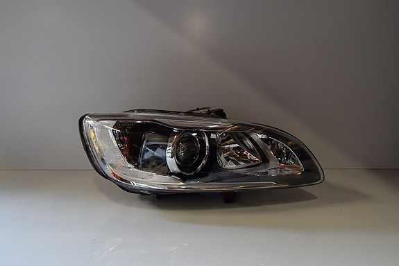 Volvo S/V60 -14 ajovalo oikea