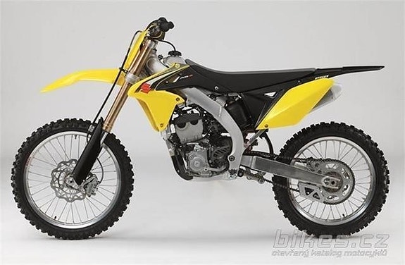 Suzuki RMZ 250 2016 osia