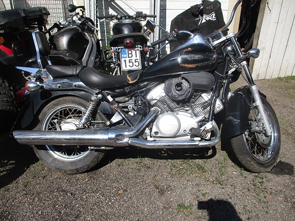 Honda VT 125 Shadow 2000 osia