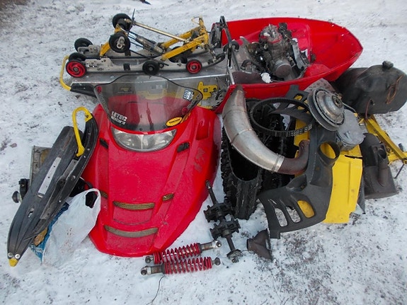 Polaris XC 600 2000 osia