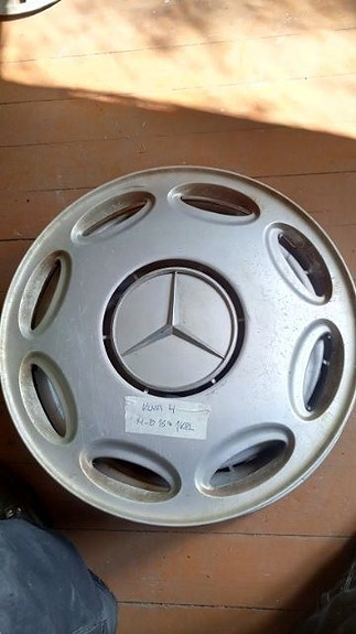 Mercedes-Benz pölykapseleitä