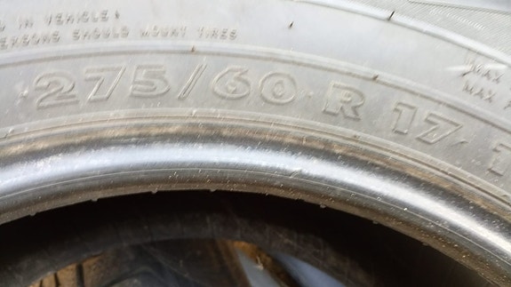 275\60R17 Nokian WR kesärenkaat