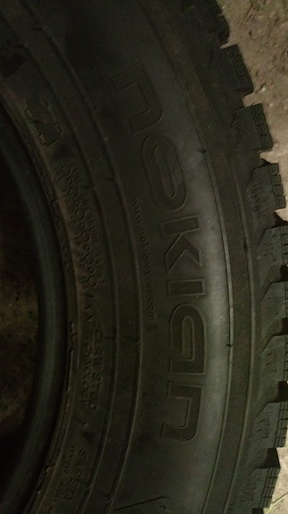 1x 205/70R15 Nokian HKPL 5 talvirenkaat