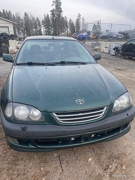 Toyota AVENSIS 1.8 osina