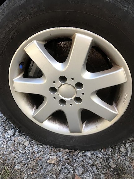 Mercedes ML W163 vanteet 17 ja huonot renkaat