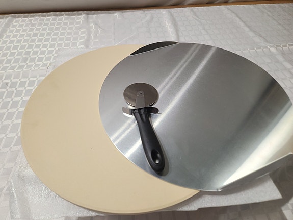 Product image 1 of 2