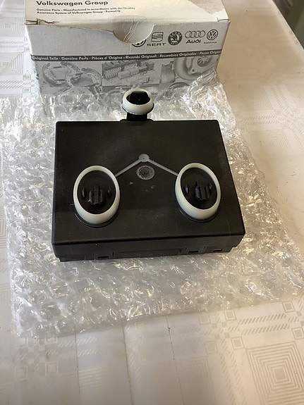 8T0959792G Ohjainlaite keskuslukitus AUDI A4/A5