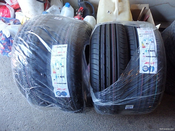 Uudet Nankang 215/60R17 kesärenkaat rahteineen