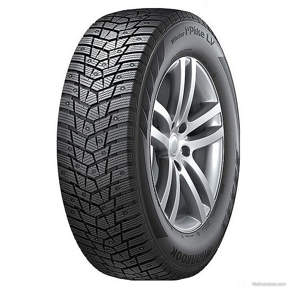 Uudet Hankook 195/75R16C nastarenkaat rahteineen