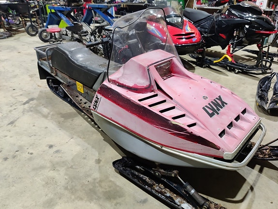Lynx 3900 syncro osia