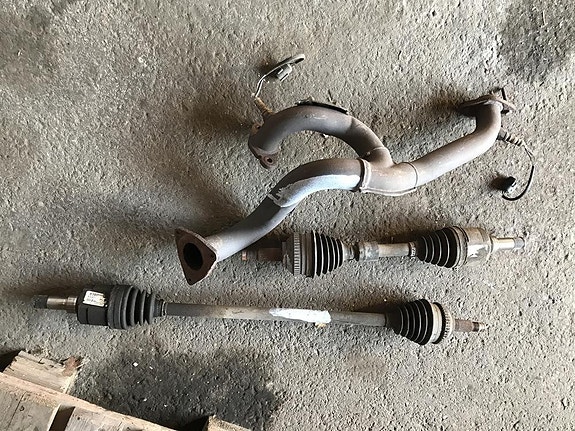 Chrysler sebring 2.7 -02 vetoakselit ja imusarja