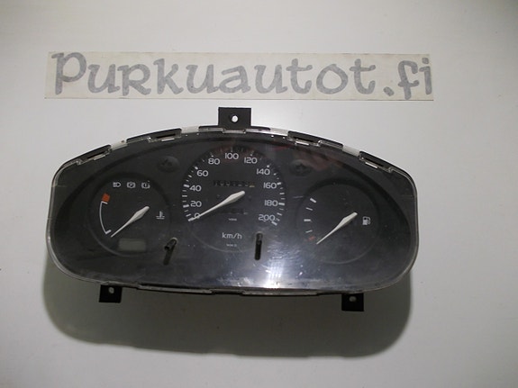 Nissan micra k11 mittaristo täydellinen 93