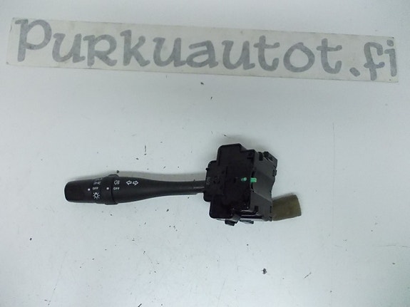 Nissan almera n16 monitoimikatkaisin vilkut 2000