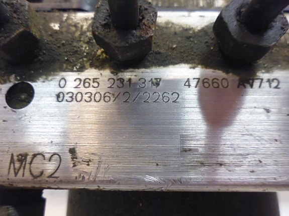 Nissan primera abs hydraulipumppu 2004