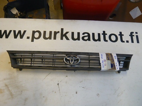 Toyota corolla Maski/säleikkö 1997