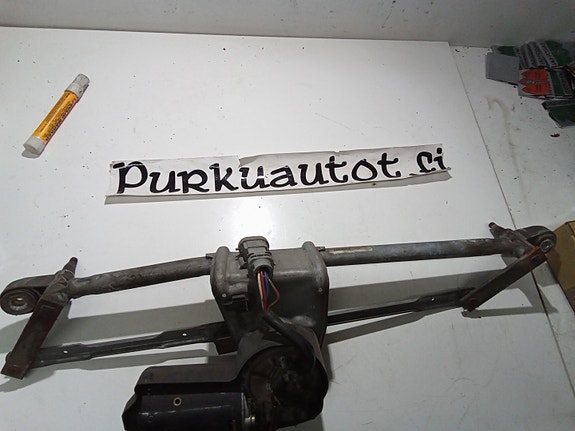 Renault clio pyyhkimen moottori 2000
