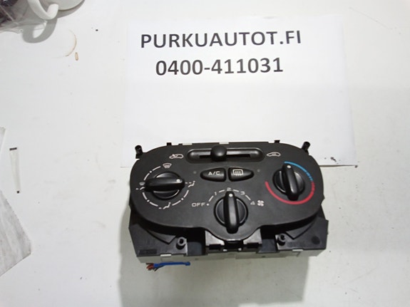 Peugeot 206 lämpötilansäätimet 2004