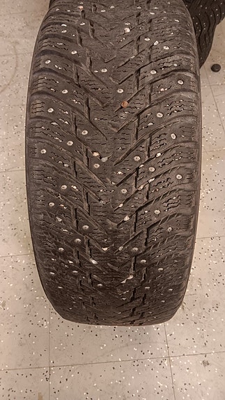 Nokian 215/5R16 Hakkapeliitta 8