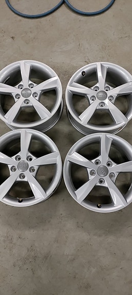 4kpl Uudet Audi 16" 5x112 alkuperäiset aluvanteet