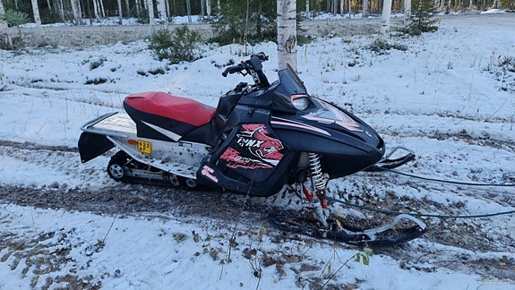 Lynx Rave 550f Myydään osina