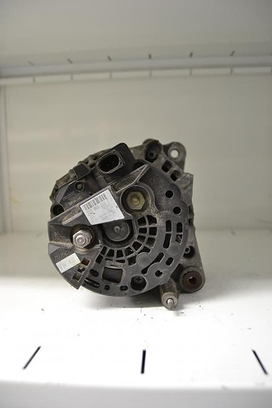 Vw Transporter 05- laturi 120A