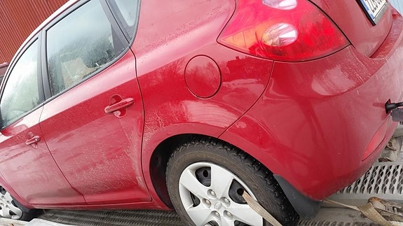 Kia Ceed Hb 1.6d -08 varaosia