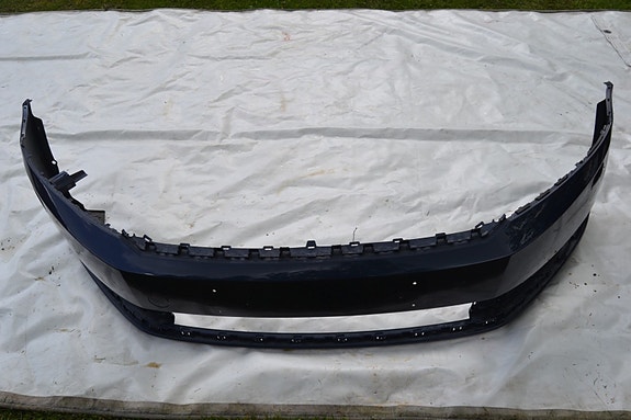 Vw Passat 2012 etupuskuri