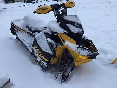 Ski Doo MXZ 600 XRS 2011 osia