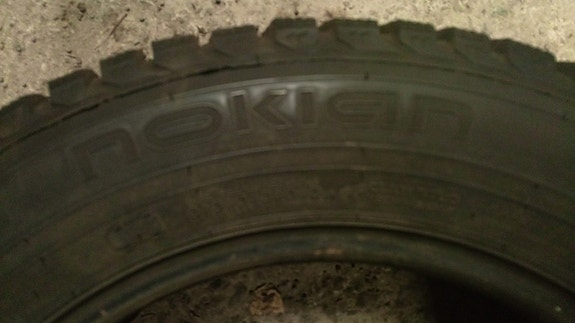 1x 195/65R15 Nokian HKPL 5 talvirenkaat