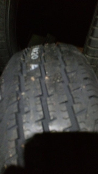 Aurora Radial RA20 215\65R16C 8PR kesurit