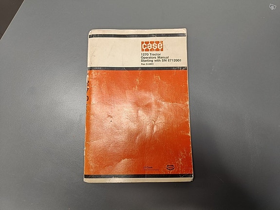 Case 1270 Traktorin ohjekirja