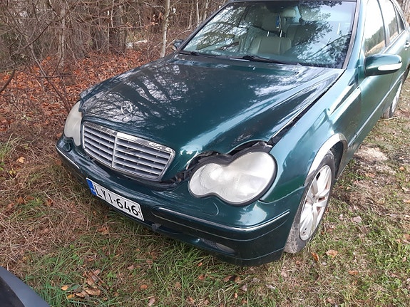Mercedes-benz 320 bensa -01