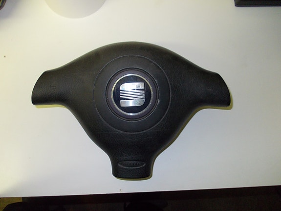 Seat toledo 1,6l 2000 kuljettajan turvatyyny