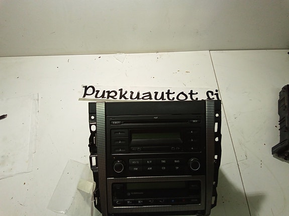 Vw golf lämpötilansäätimet/radio 2006