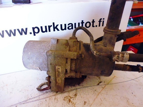 Peugeot 307 Ohjaustehostin pumppu 2002