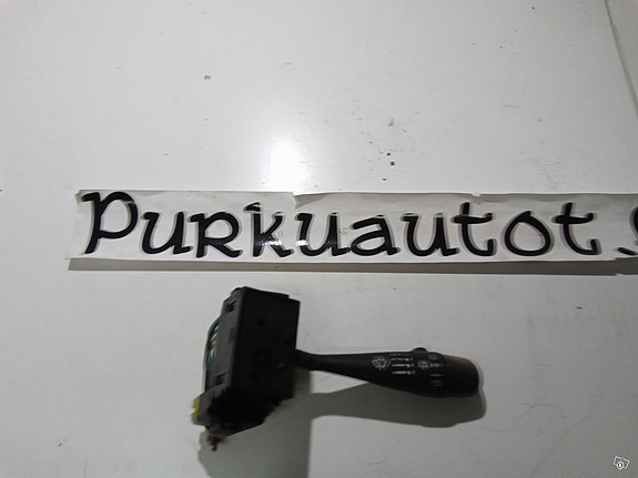 Nissan micra k11 monitoimikatkaisin pyyhin 2001