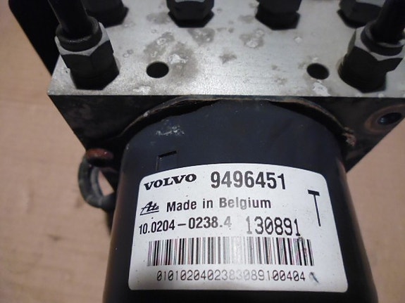 Volvo s/v 70 ABS hydraulipumppu 1998