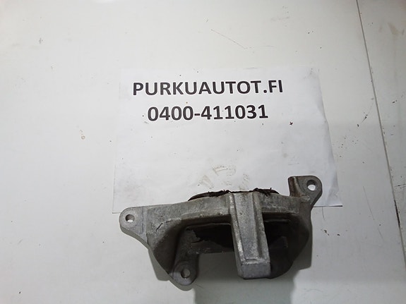 Fiat punto vaihdelaatikon kiinnike 2004