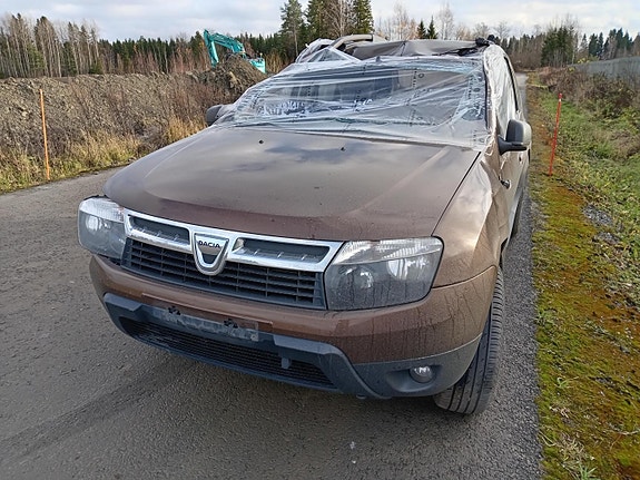 Dacia Duster 1.6 16V 4x4 -11