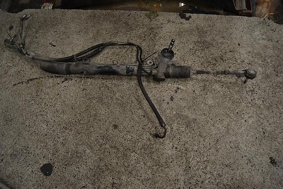 Chrysler Voyager -04 -2.8 diesel hammastanko
