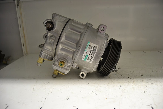 Vw Golf 040-09 ilmastoinnin kompressori