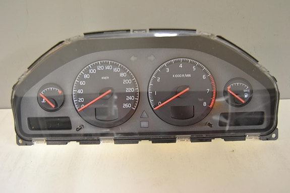 Volvo S60 -01 mittaristo