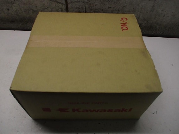 Kawasaki uusi alkuperäinen Seat cover sarja Z 750